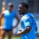 Amuzu fica? Os problemas da renovação do Grêmio com o atacante