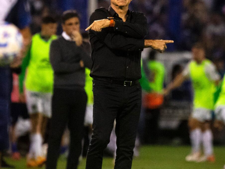 Reforço indicado ao Grêmio pode ir pro Boca