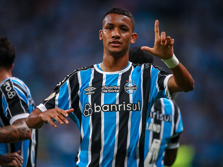 André Henrique é do Grêmio