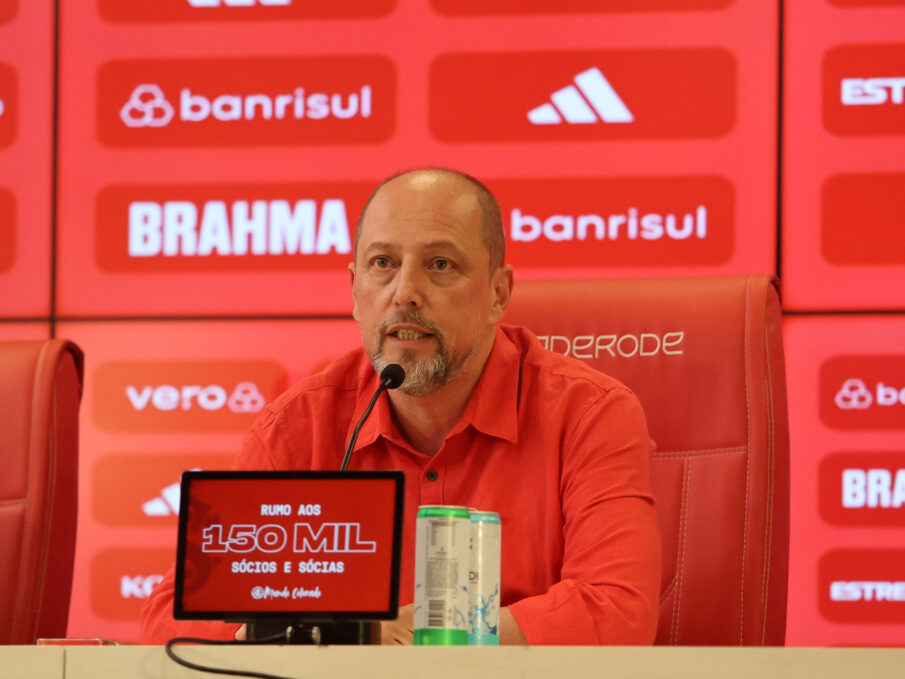 Alessandro Barcellos, presidente do Inter, de olho em atacante ex-Grêmio