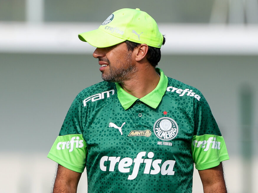 Abel Ferreira teria dado sinal verde para Gabigol, alvo do Grêmio, jogar no Palmeiras