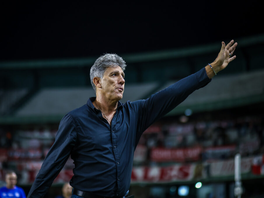 Renato em campo na partida entre Grêmio x Estudiantes Renato em campo na partida entre Grêmio x Estudiantes