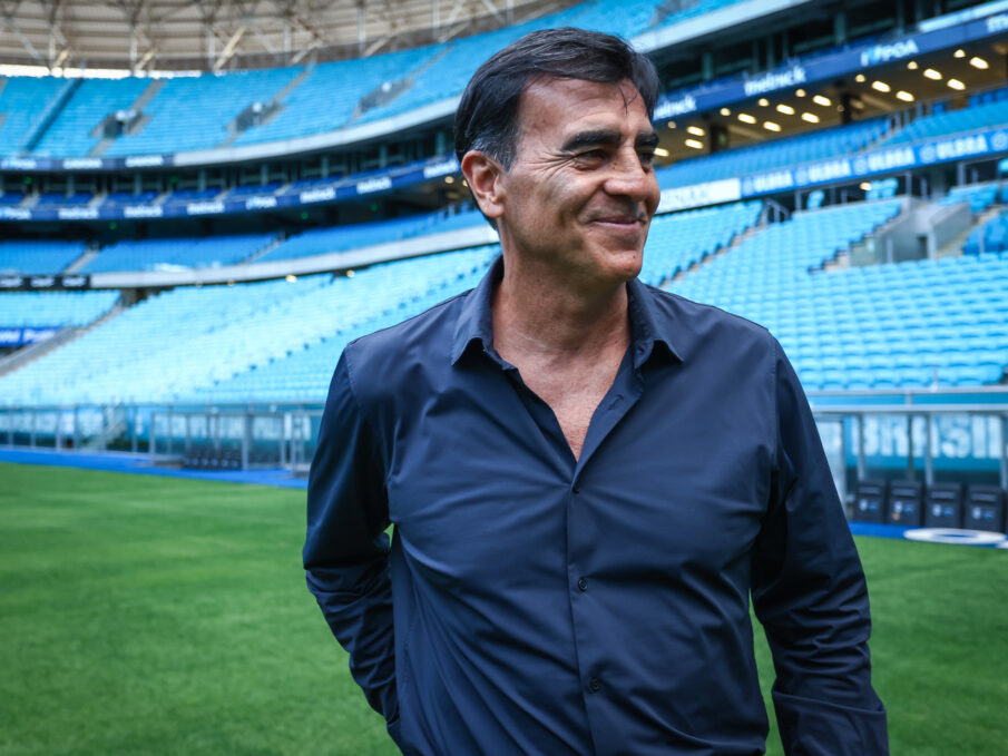 Zagueiro volta a mira do Grêmio
