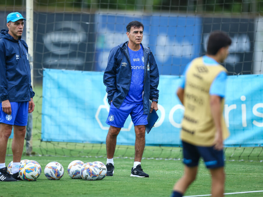 Gustavo Quinteros, técnico do Grêmio