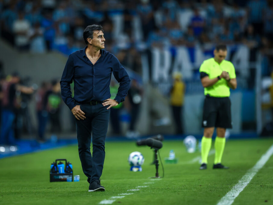 Gustavo Quinteros não é mais técnico do Grêmio