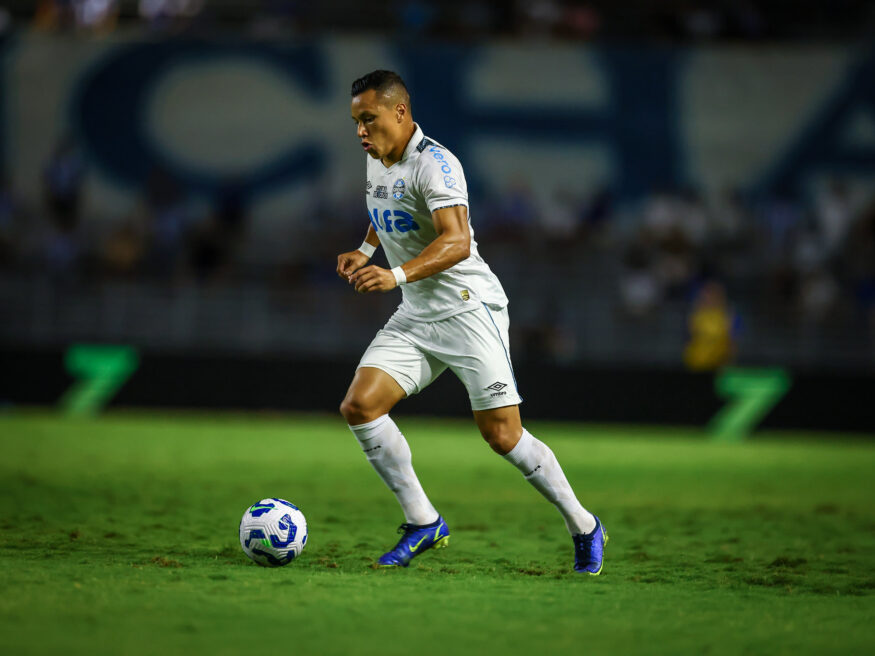 Marlon, lateral do Grêmio