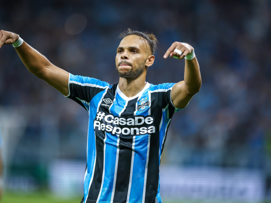 Braithwaite, atacante do Grêmio