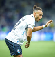 Braithwaite, atacante do Grêmio