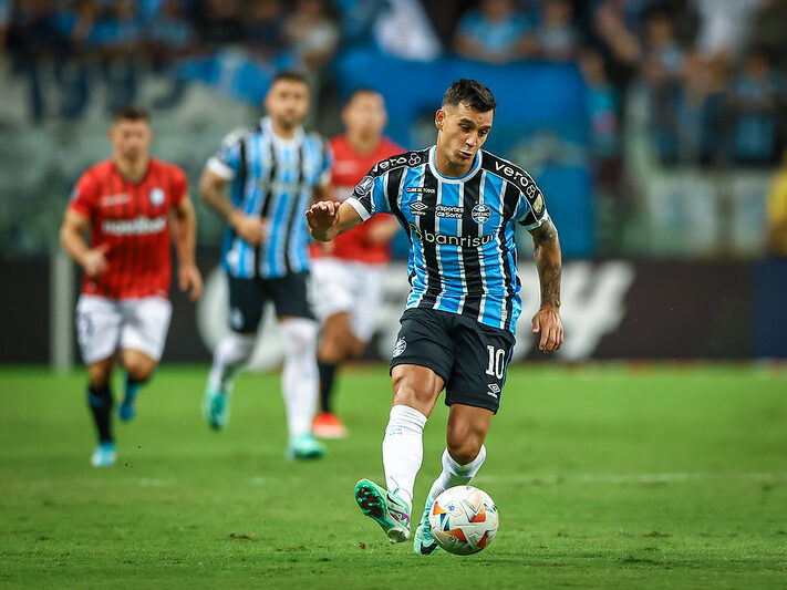 Estudiantes x Grêmio se enfrentam na próxima terça