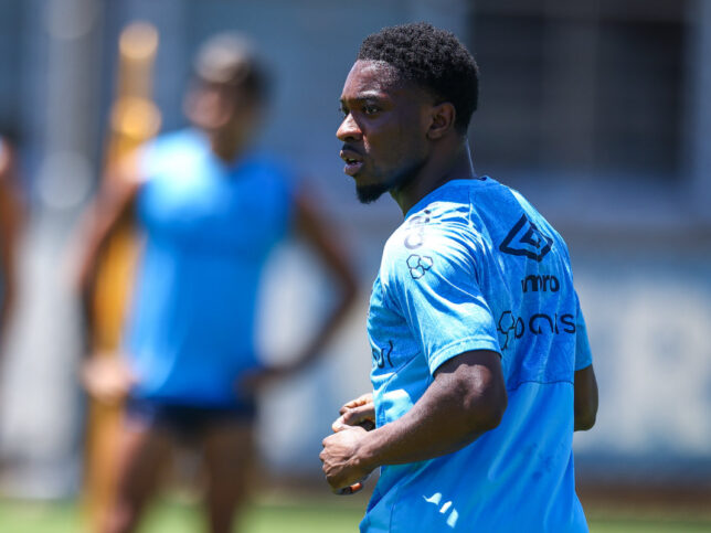 Francis Amuzu, atacante do Grêmio
