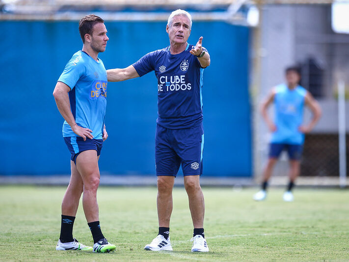 Arthur tem contrato com o Grêmio {{brizy_dc_image_alt entityId=