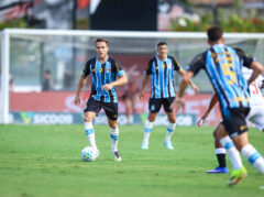 Arthur tem contrato acabando no Grêmio