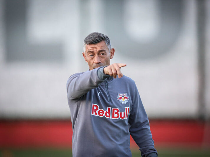 Pedro Caixinha negociou com o Grêm,io