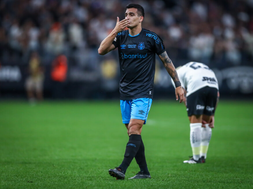 Grêmio e Corinthians se enfrentam pela Copa do Brasil