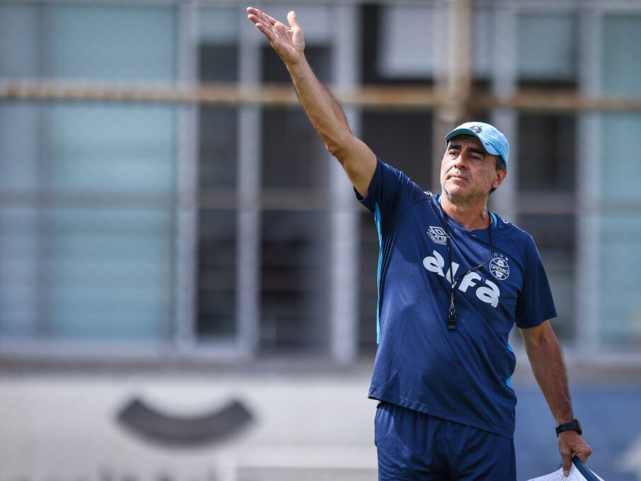 Cuellar procura recuperar espaço no Grêmio