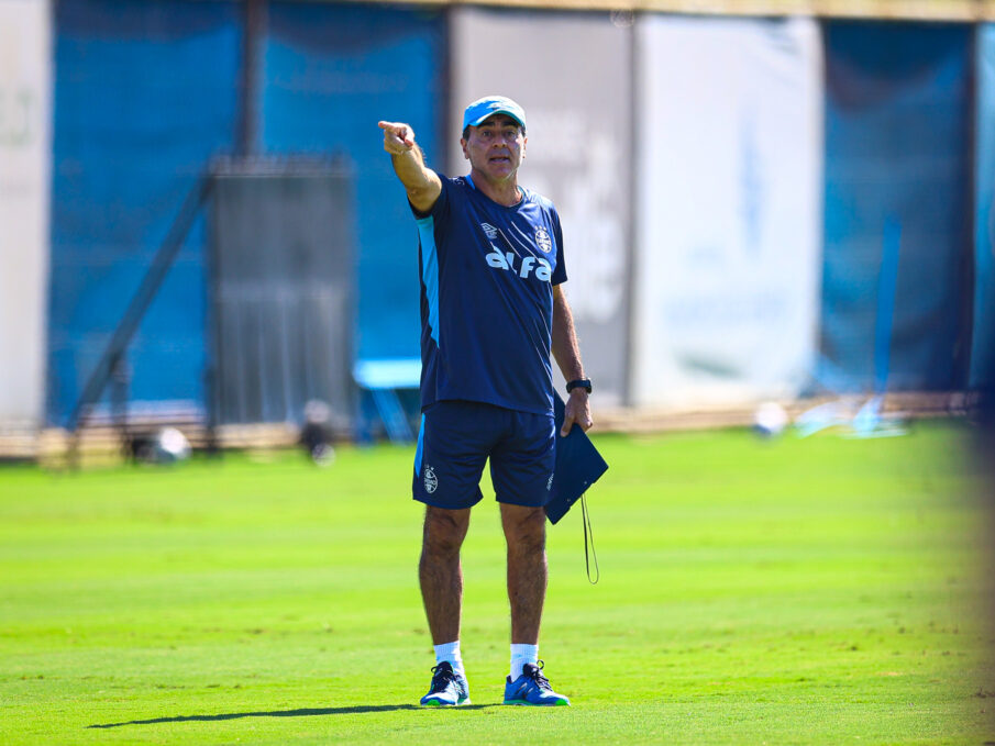 Cuéllar volta ao Grêmio que não contará com Kike