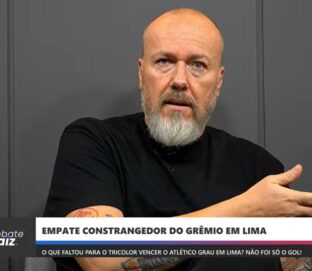 Baldasso quer Cuéllar fora do Grêmio