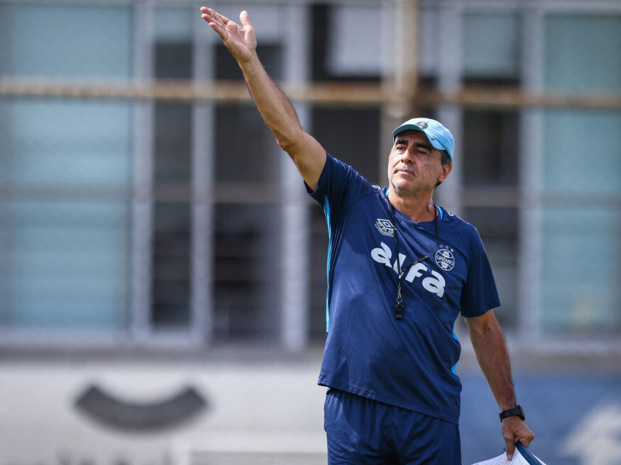 Cuellar procura recuperar espaço no Grêmio