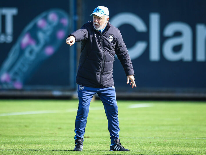 Jemerson foi defendido por Mano no Grêmio