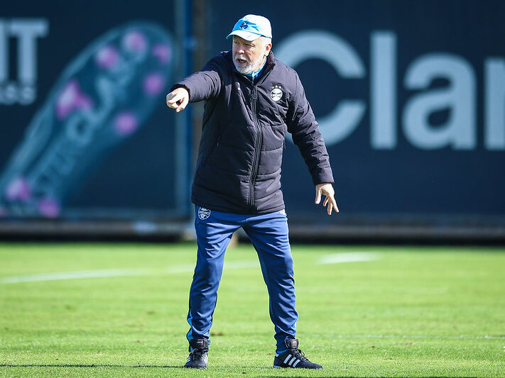Jemerson foi defendido por Mano no Grêmio