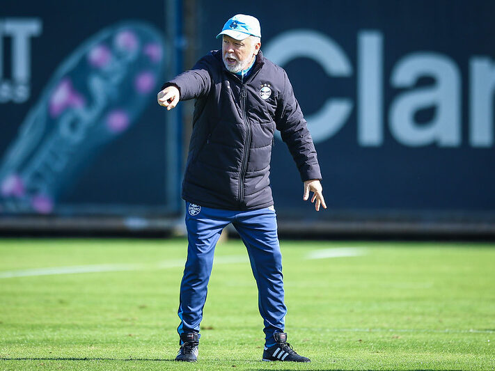 Jemerson foi defendido por Mano no Grêmio