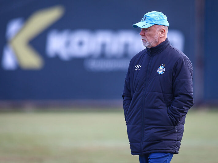 João Lucas pode deixar o Grêmio