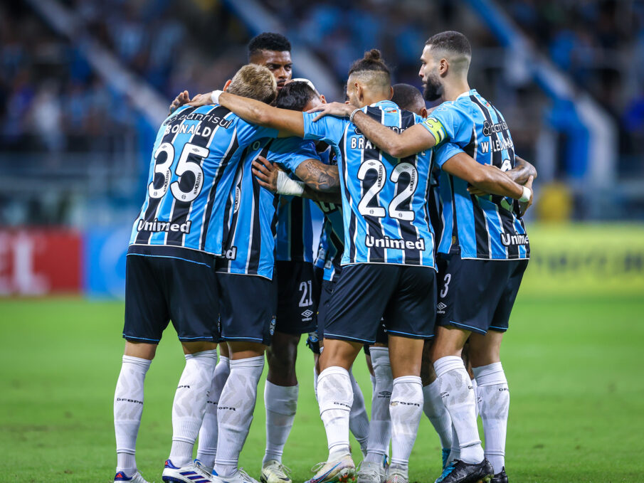 João Pedro está renovando com Grêmio