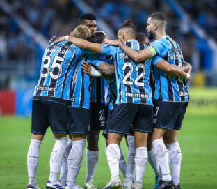 João Pedro está renovando com Grêmio