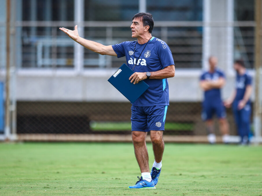 Jogadores baixaram o rendimento no Grêmio