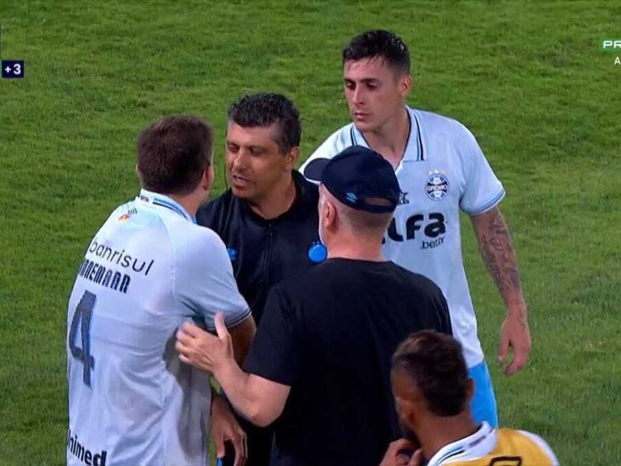 Kannemann foi expulso em jogo do Grêmio {{brizy_dc_image_alt entityId=