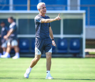 Pavón tem vínculo encerrando com o Grêmio