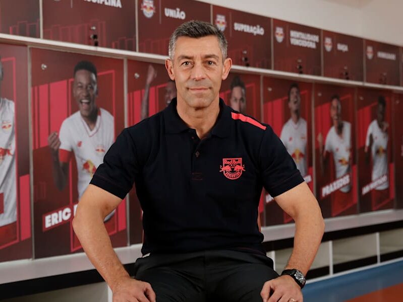 Grêmio quer Pedro Caixinha