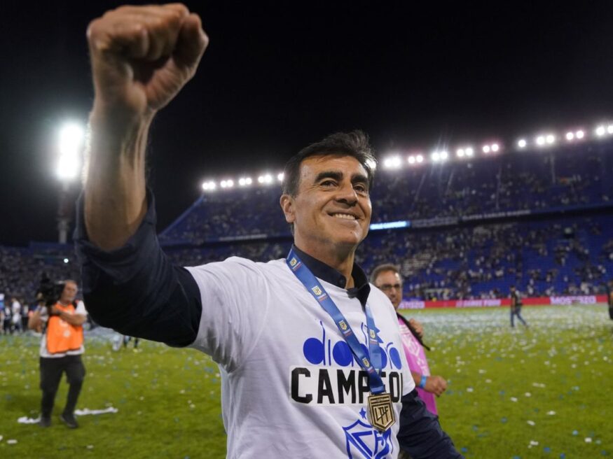 Quinteros deve assumir como treinador do Grêmio