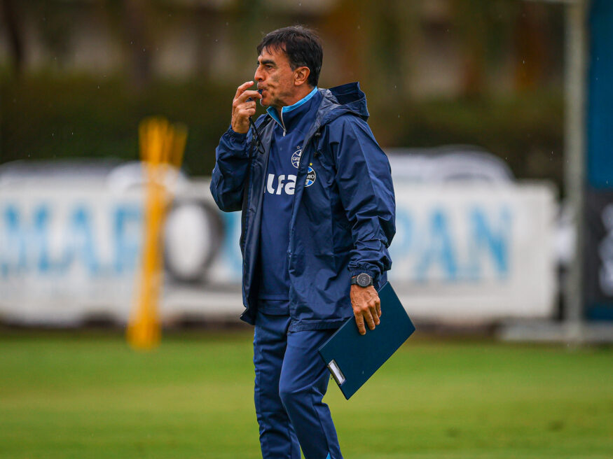 Quinteros deve ficar no Grêmio