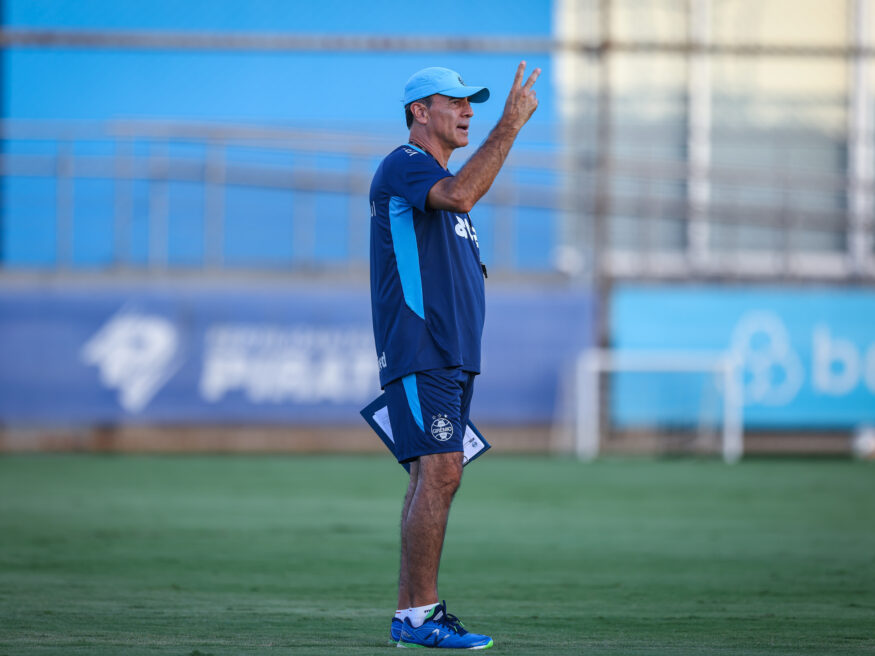 Grêmio procura dois reforços na janela