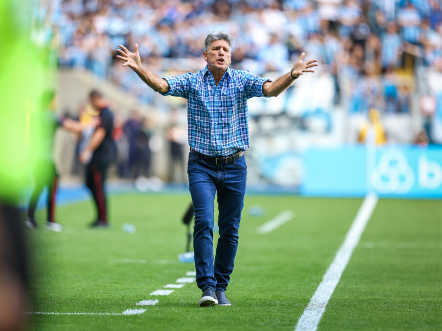 Grêmio não deve renovar com Renato
