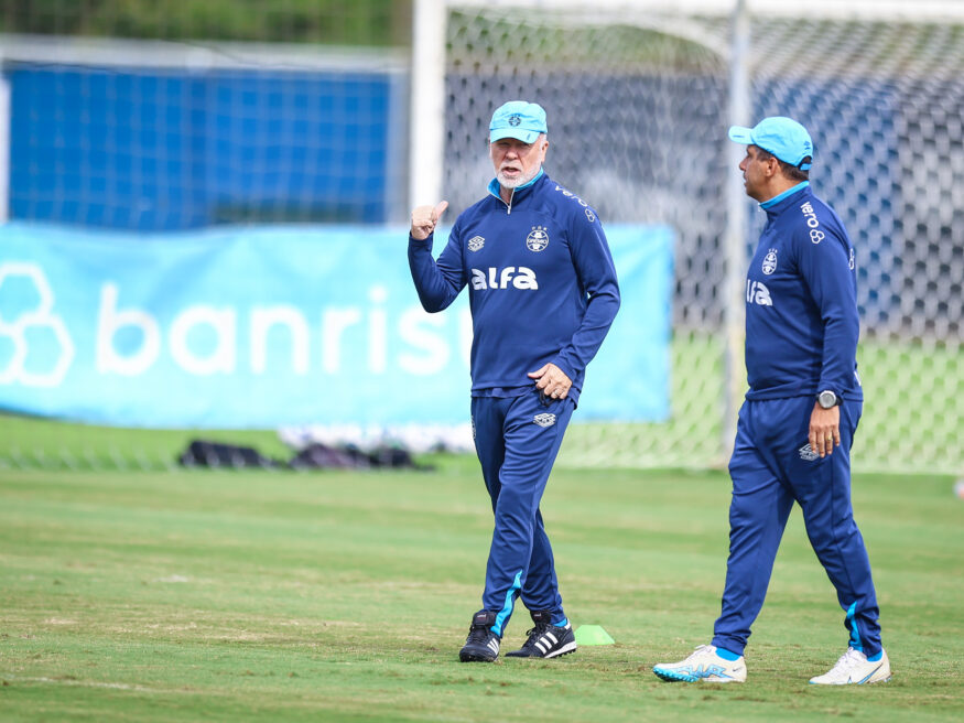 Saídas devem acontecer no Grêmio