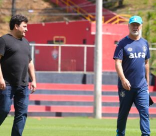 Um teste pode ser realizado no time do Grêmio