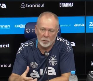 Mano quer corrigir um defeito do time do Grêmio