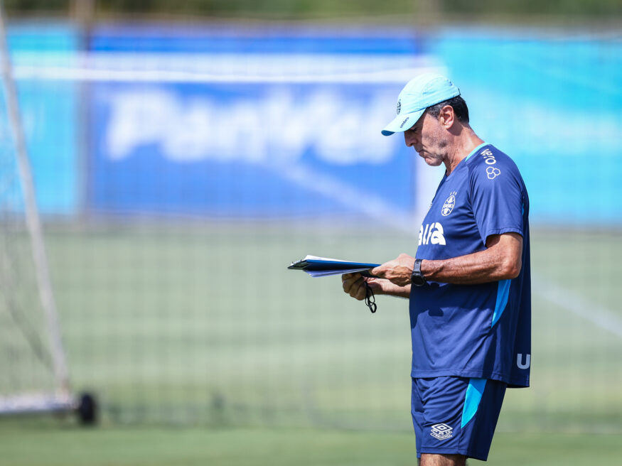 Quinteros revela times do Grêmio em 2025