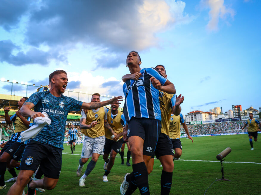 Título é a pauta interna no Grêmio