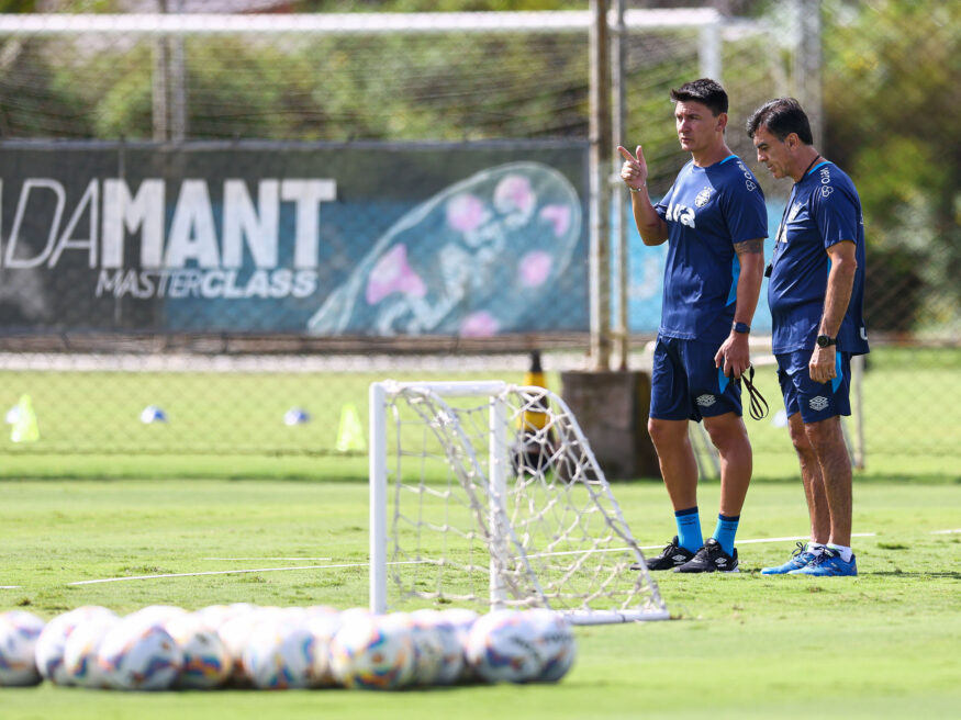 Vestiário do Grêmio começa a desconfiar de Quinteros
