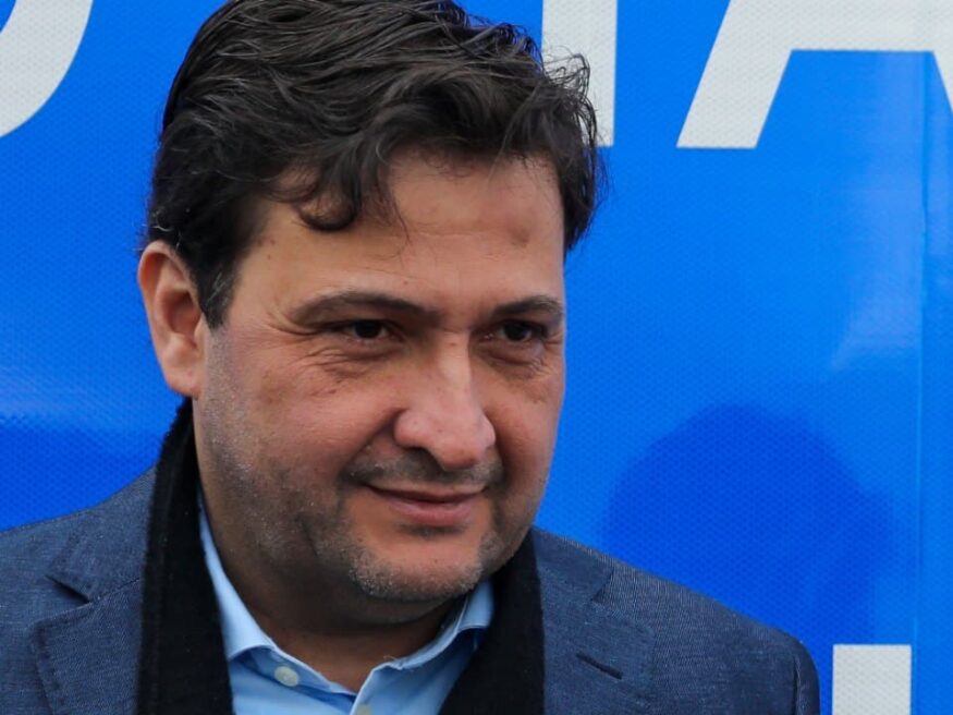 Técnico para 2025 é prioridade no Grêmio
