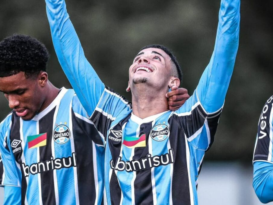 Guga, atacante da base do Grêmio