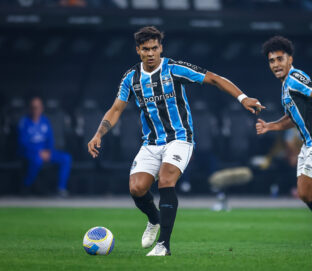 Matias Arezo, atacante do Grêmio