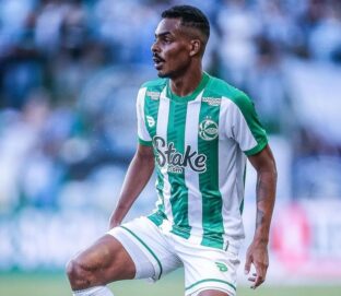 Caíque interessa ao Grêmio