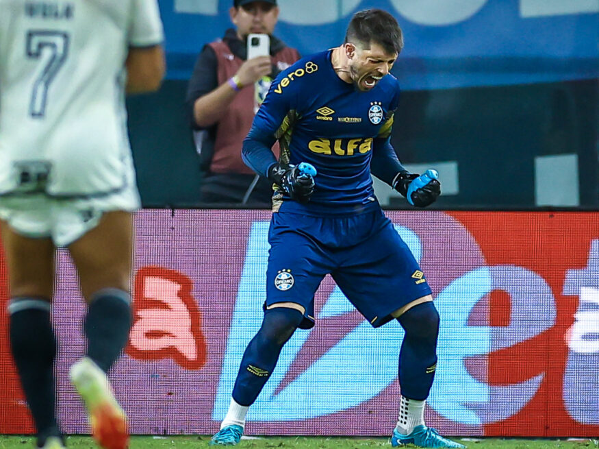 Tiago Volpi, goleiro do Grêmio