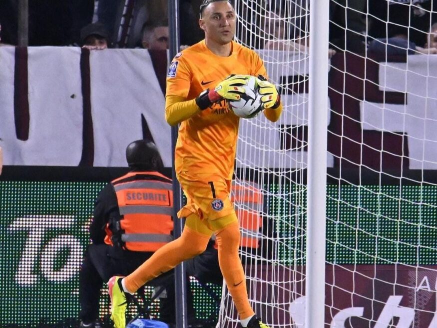 Navas vira opção ao Grêmio