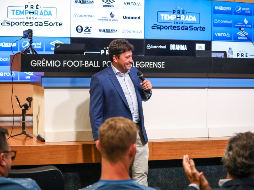 Grêmio procura novo treinador