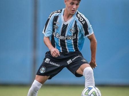 Grêmio tem Jefinho como promessa